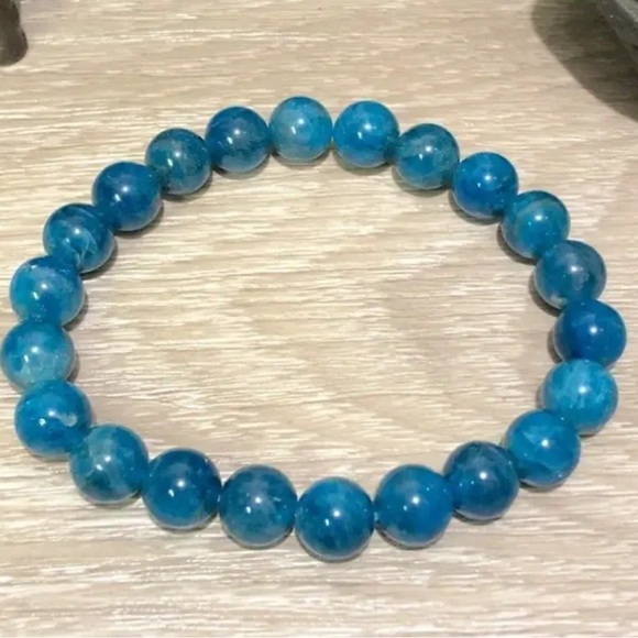 Apatite Gemstone bracelets - Picture 8 of 11